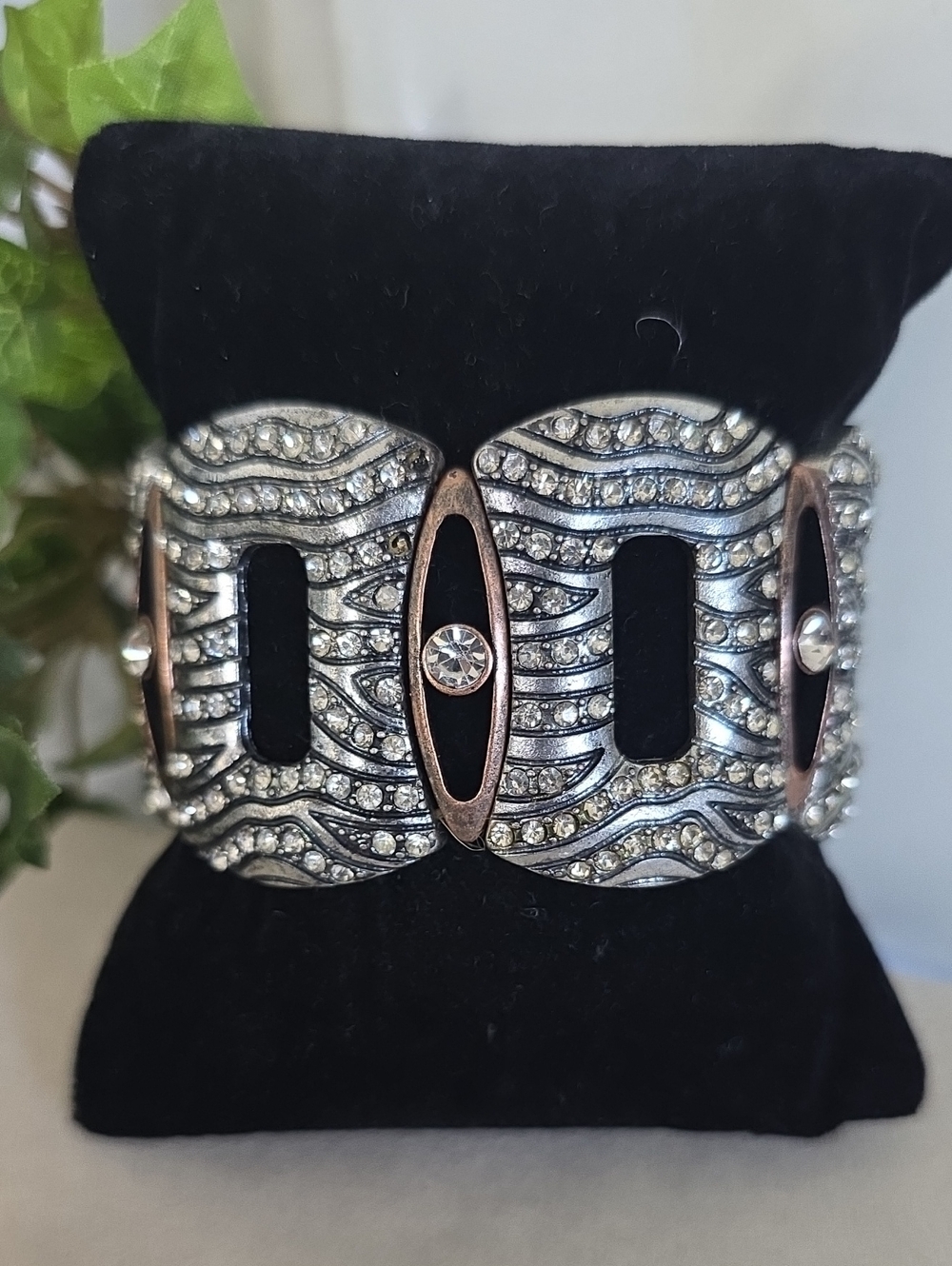 Bold Vintage-Style Rhinestone & Filigree Cutout Statement Stretch Cuff Bracelet
